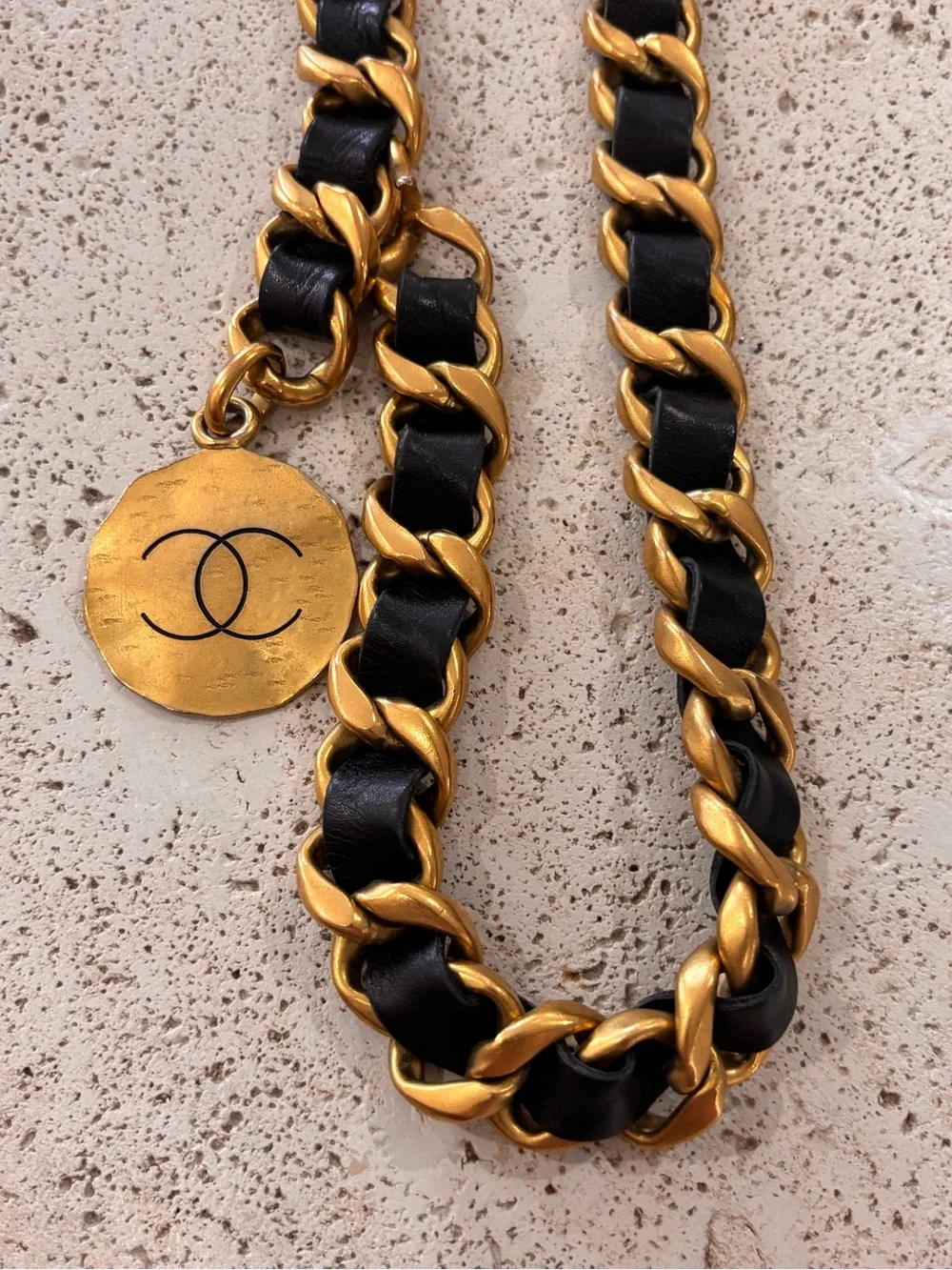 Authentic CHANEL 1994 runway gold plated leather chain charm belt 84cm